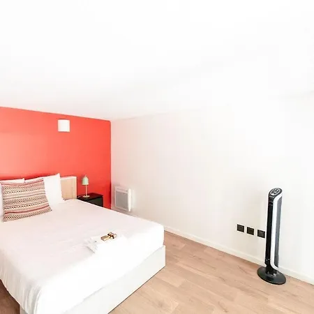 Lejlighedshotel Ecla Paris Massy 3*