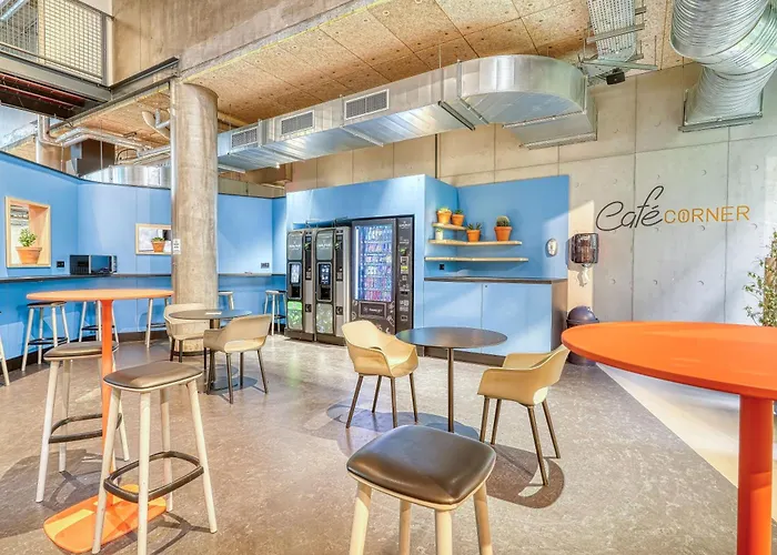 Aparthotel Ecla Paris Massy 3*