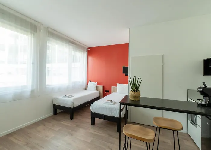 Ecla Paris Massy Aparthotel Palaiseau