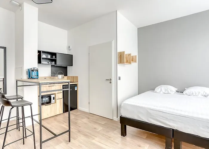 Ecla Paris Massy Apartahotel Palaiseau